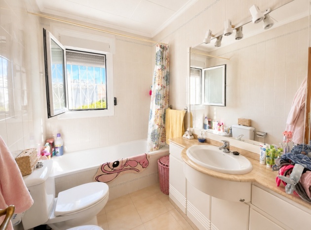 Wiederverkauf - Villa - Torrevieja - La Siesta
