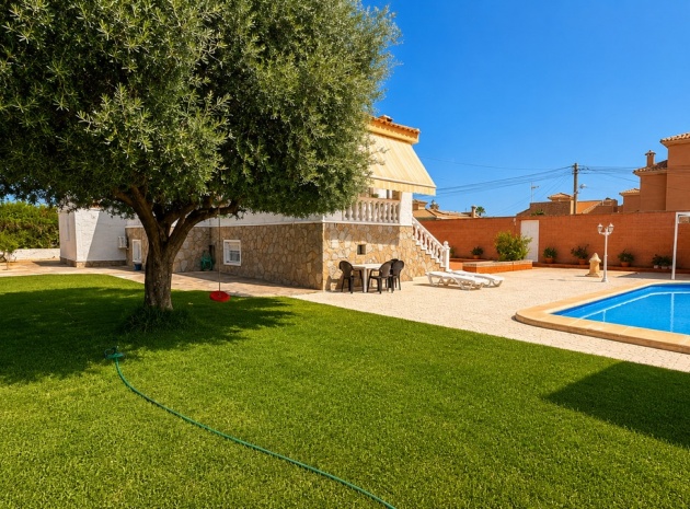 Wiederverkauf - Villa - Torrevieja - La Siesta