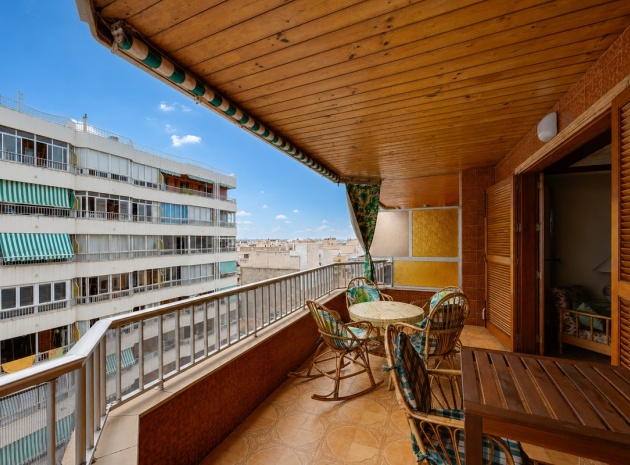 Resale - Apartment - Torrevieja - Torrevieja Centro