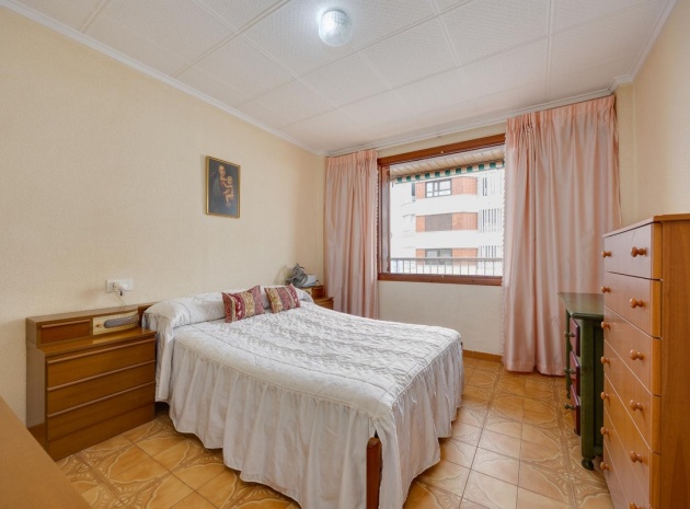 Resale - Apartment - Torrevieja - Torrevieja Centro