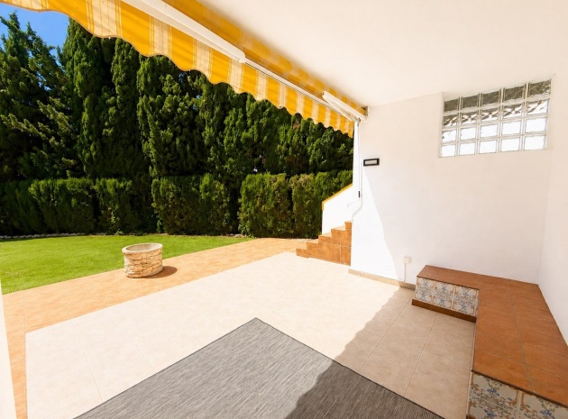 Återförsäljning - Villa - Orihuela - Villamartin