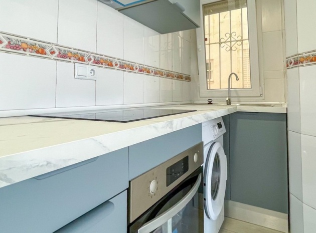 Wiederverkauf - Wohnung - Torrevieja - Torrevieja Centro