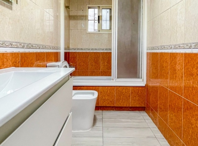 Wiederverkauf - Wohnung - Torrevieja - Torrevieja Centro