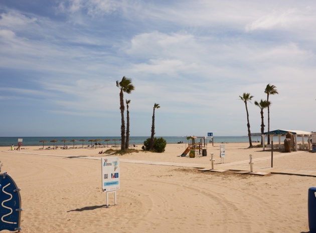 Återförsäljning - Lägenhet - Torrevieja - Torrevieja Centro
