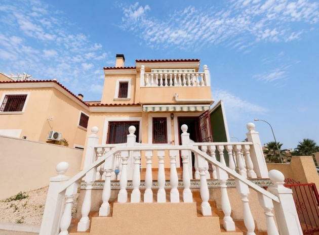 Återförsäljning - Villa - Orihuela - Blue Lagoon