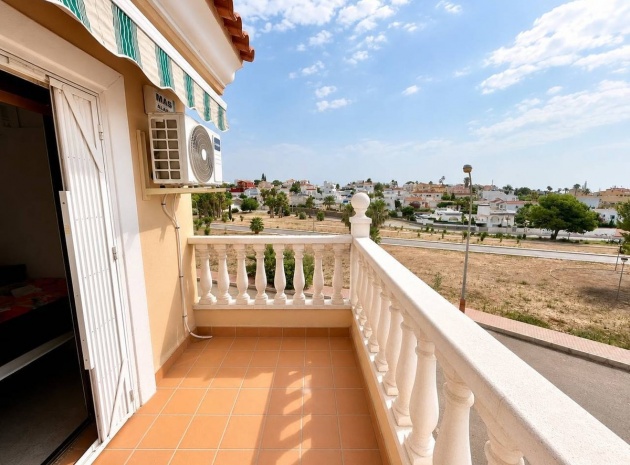 Återförsäljning - Villa - Orihuela - Blue Lagoon