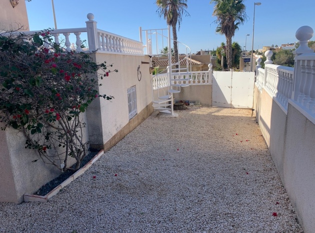 Återförsäljning - Villa - Orihuela - Villamartin