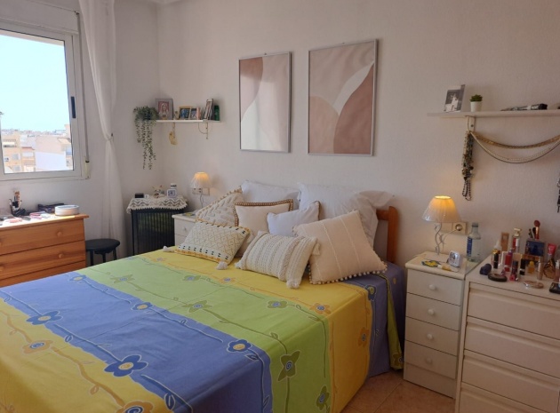 Wiederverkauf - Wohnung - Torrevieja - Torrevieja Centro