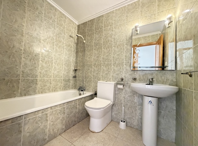 Resale - Apartment - Villamartin - lomas del golf