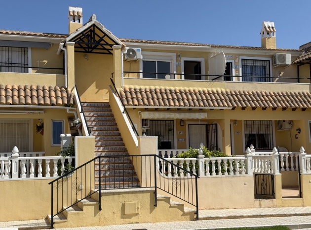 Resale - Apartment - Villamartin - lomas del golf