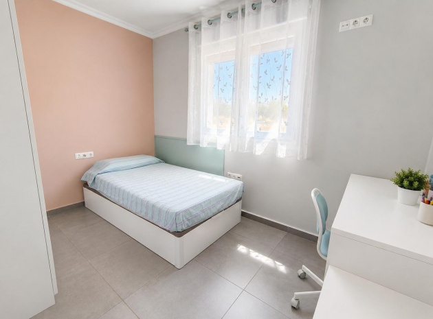 Återförsäljning - Villa - Pinoso - Pinoso Centro