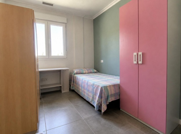 Återförsäljning - Villa - Pinoso - Pinoso Centro