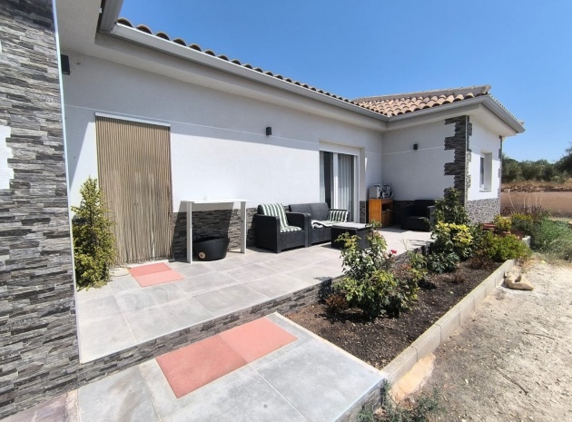 Återförsäljning - Villa - Pinoso - Pinoso Centro