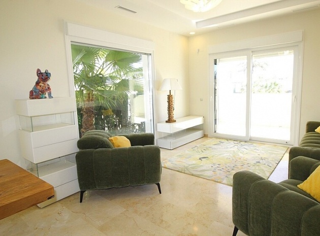 Wiederverkauf - Villa - Orihuela - La Zenia