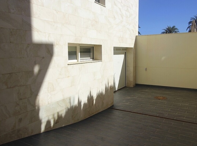 Wiederverkauf - Villa - Orihuela - La Zenia
