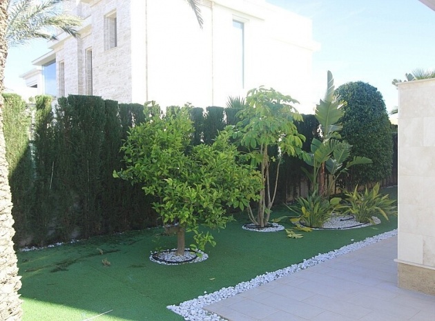 Wiederverkauf - Villa - Orihuela - La Zenia