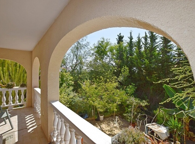 Wiederverkauf - Villa - Orihuela - Villamartin