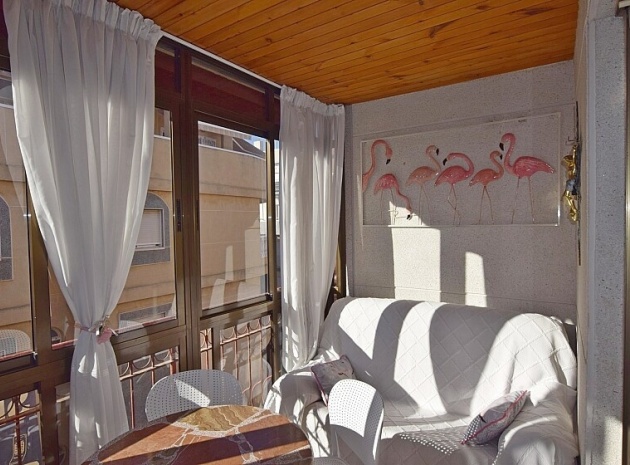 Återförsäljning - Lägenhet - Torrevieja - Playa De Los Locos