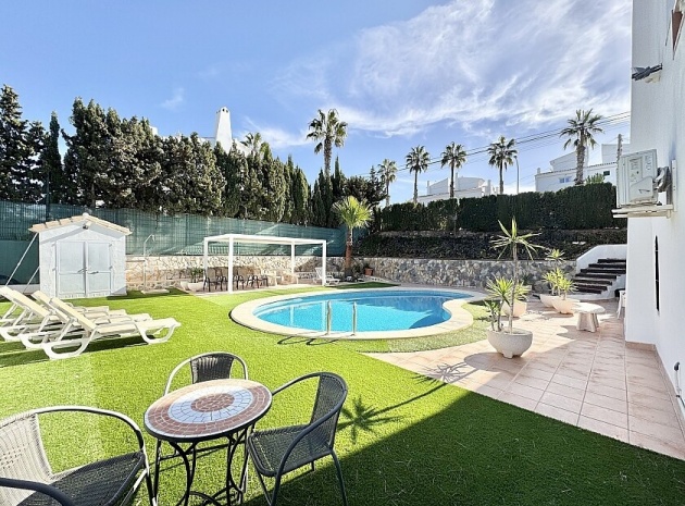 Wiederverkauf - Villa - Orihuela - Villamartin