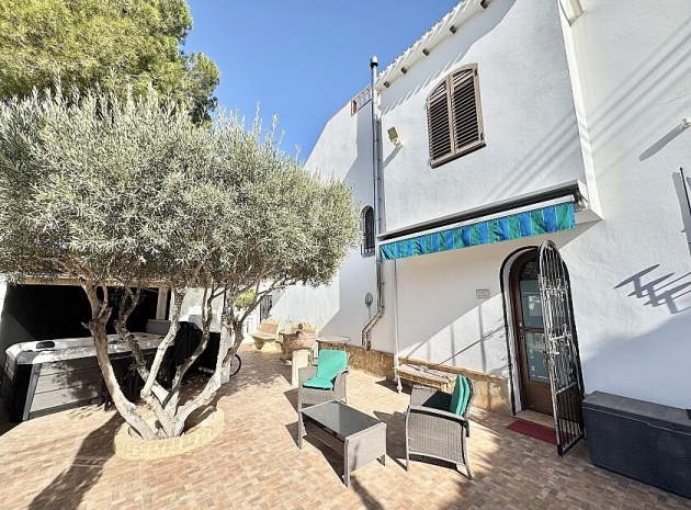 Wiederverkauf - Villa - Orihuela - Villamartin