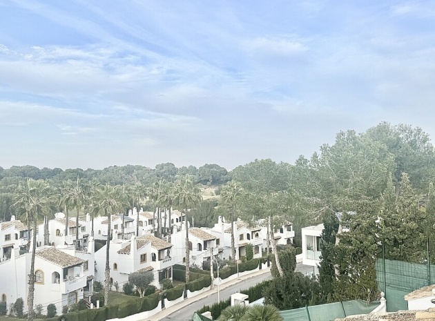 Wiederverkauf - Villa - Orihuela - Villamartin