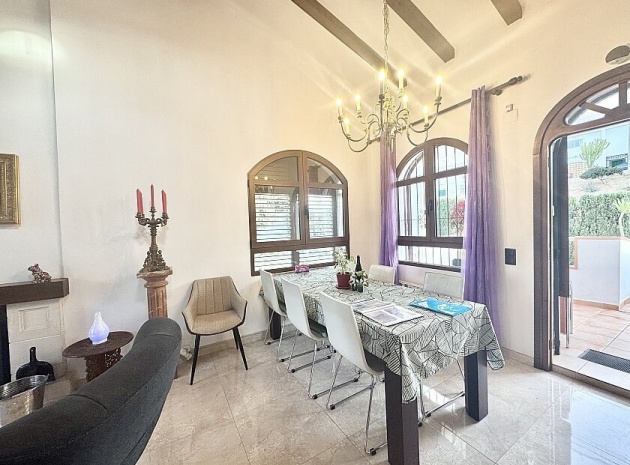 Wiederverkauf - Villa - Orihuela - Villamartin