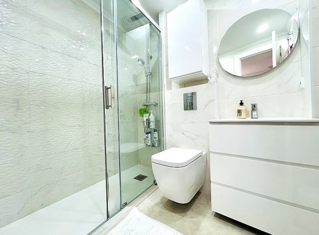 Wiederverkauf - Wohnung - Torrevieja - Torrevieja Centro