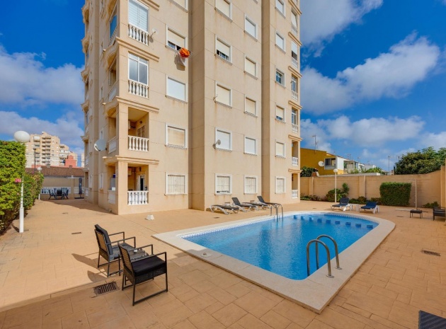Revente - Appartement - Torrevieja - Torrevieja Centro