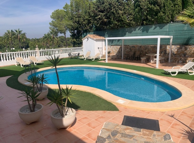 Wiederverkauf - Villa - Orihuela - Villamartin