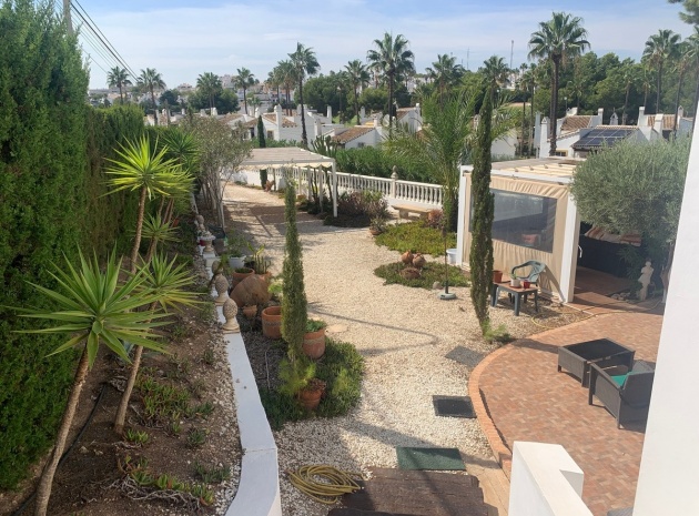 Wiederverkauf - Villa - Orihuela - Villamartin
