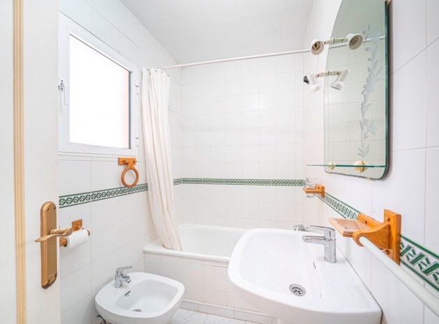 Wiederverkauf - Wohnung - Torrevieja - Torrevieja Centro