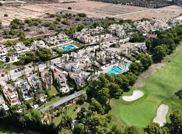 Wiederverkauf - Villa - Orihuela - Villamartin