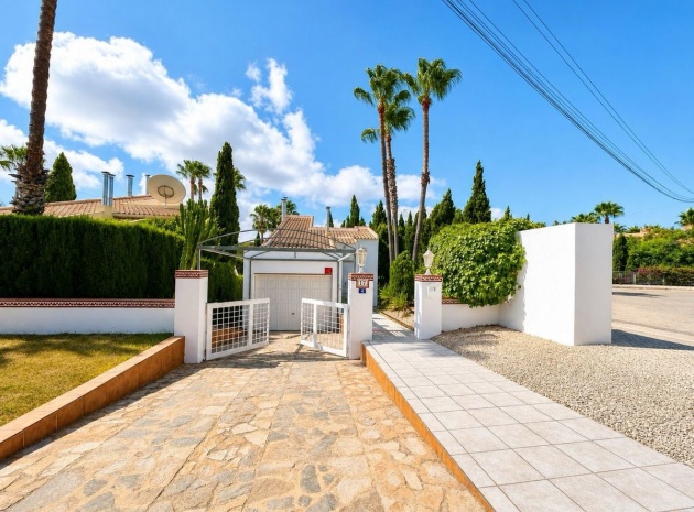 Wiederverkauf - Villa - Orihuela - Villamartin