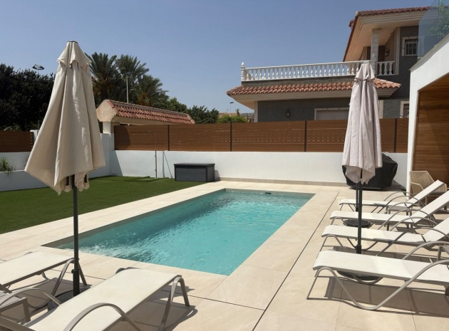 Återförsäljning - Villa - Orihuela - Los Altos