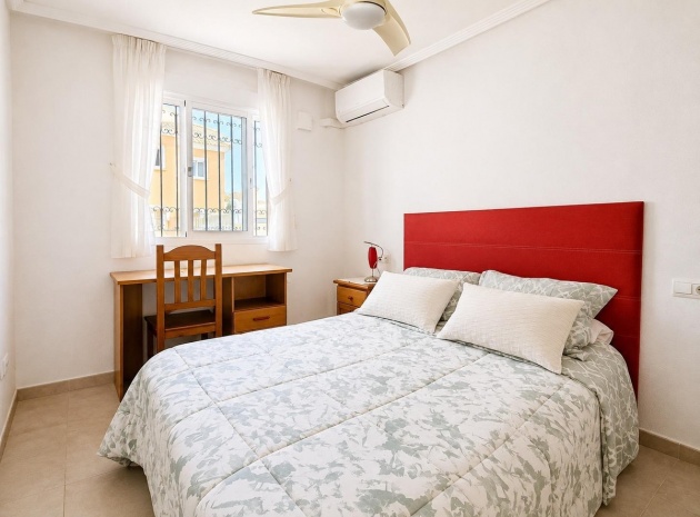 Resale - Villa - Orihuela - Playa Flamenca