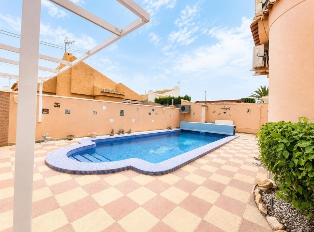 Wiederverkauf - Villa - Orihuela - Mil Palmeras