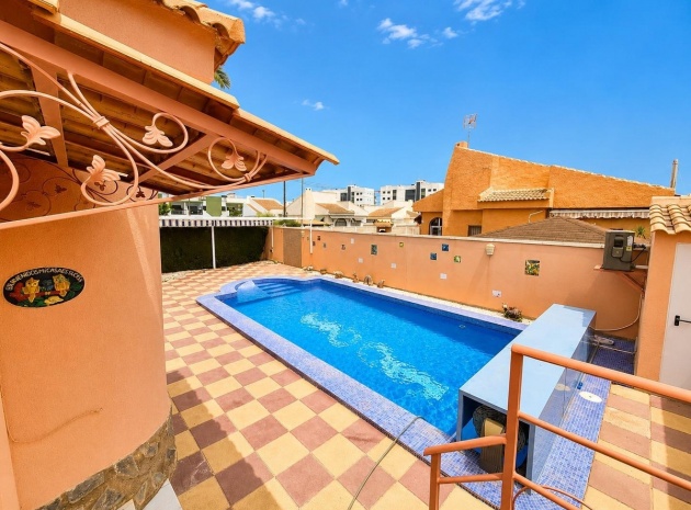 Wiederverkauf - Villa - Orihuela - Mil Palmeras