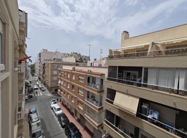 Wiederverkauf - Wohnung - Torrevieja - Torrevieja Centro
