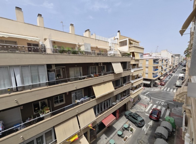 Wiederverkauf - Wohnung - Torrevieja - Torrevieja Centro