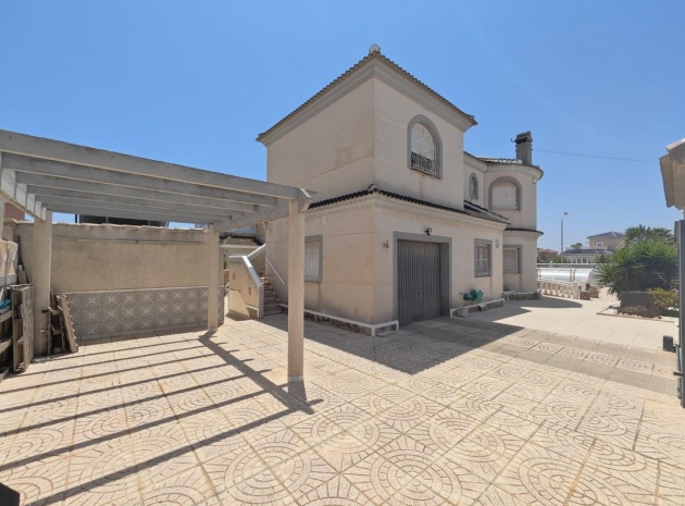 Wiederverkauf - Villa - Torrevieja - La Siesta