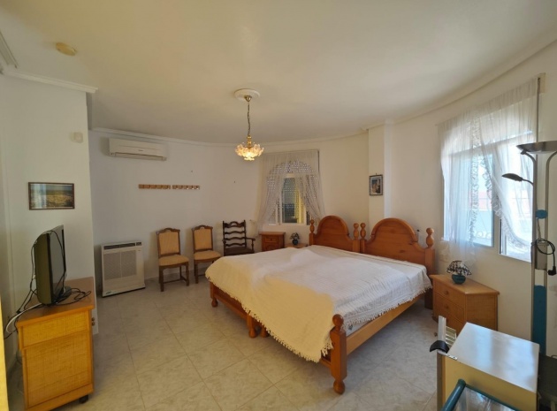 Wiederverkauf - Villa - Torrevieja - La Siesta