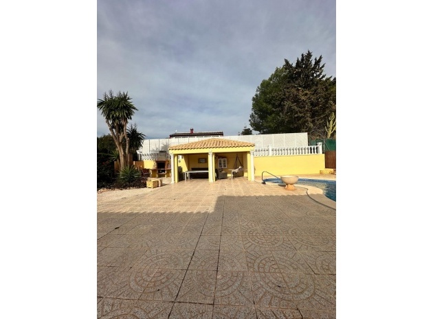 Återförsäljning - Villa - Orihuela - Campoamor