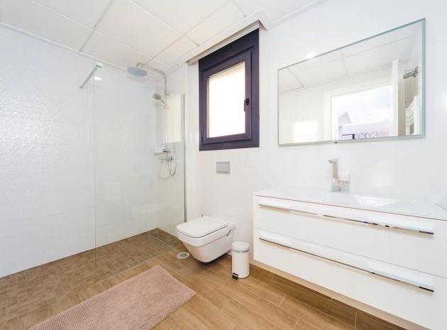 Wiederverkauf - Villa - Torrevieja - Aguas Nuevas