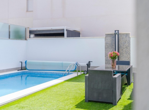 Wiederverkauf - Villa - Torrevieja - Aguas Nuevas