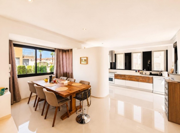 Wiederverkauf - Villa - Orihuela - La Zenia