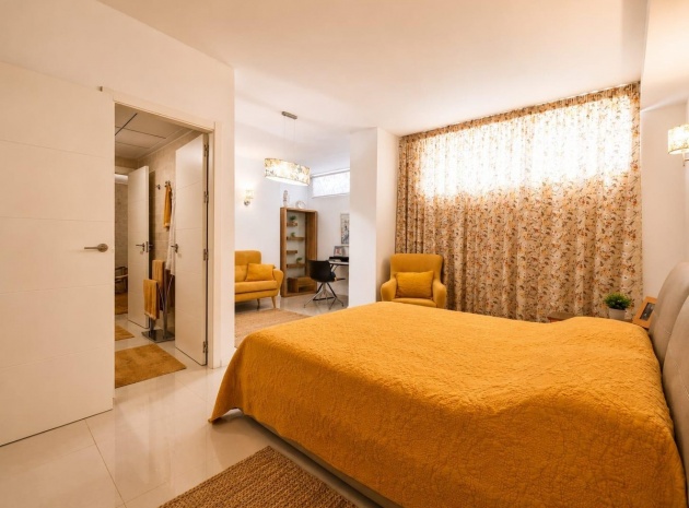 Wiederverkauf - Villa - Orihuela - La Zenia
