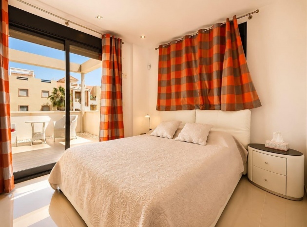 Wiederverkauf - Villa - Orihuela - La Zenia