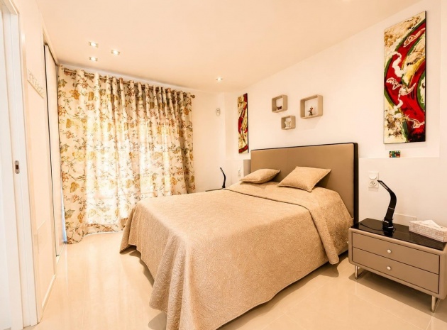 Wiederverkauf - Villa - Orihuela - La Zenia