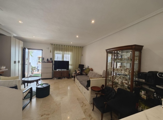 Återförsäljning - Lägenhet - Orihuela - Orihuela Costa