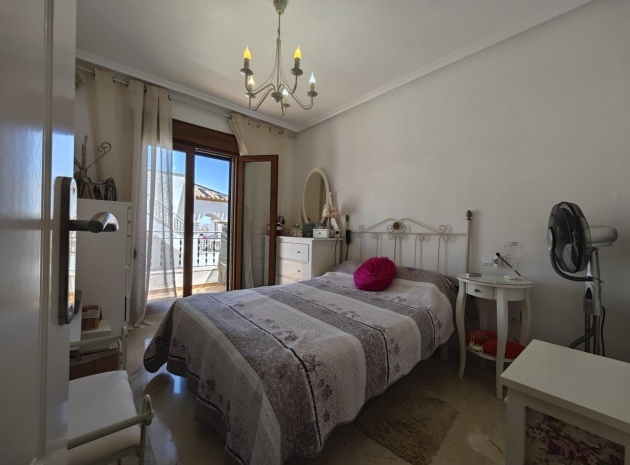 Återförsäljning - Lägenhet - Orihuela - Orihuela Costa